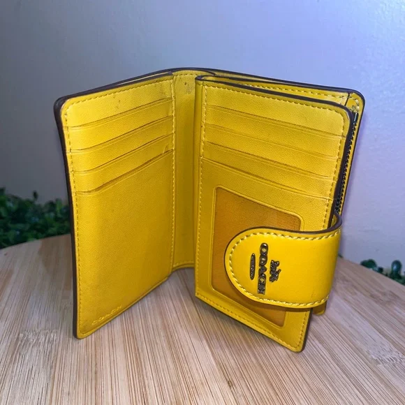 🔥 COACH PEPPLE LEATHER FANNY PACK WITH MED CORNER ZIP WALLET ORCHRE YELLOW KHAKI - Picture 10 of 11